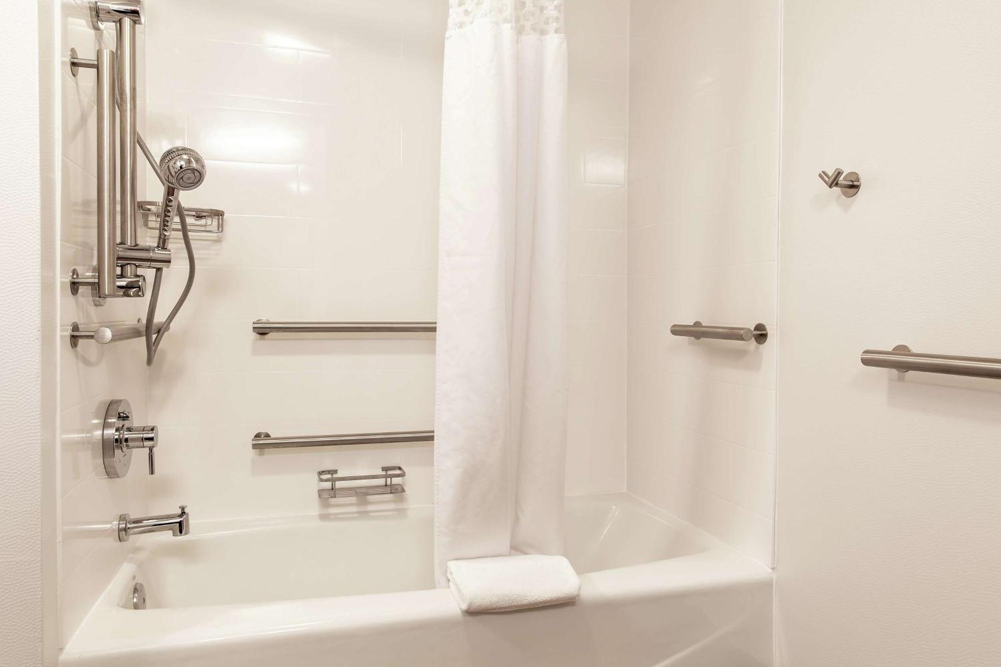 Hampton Inn Rockford Extérieur photo